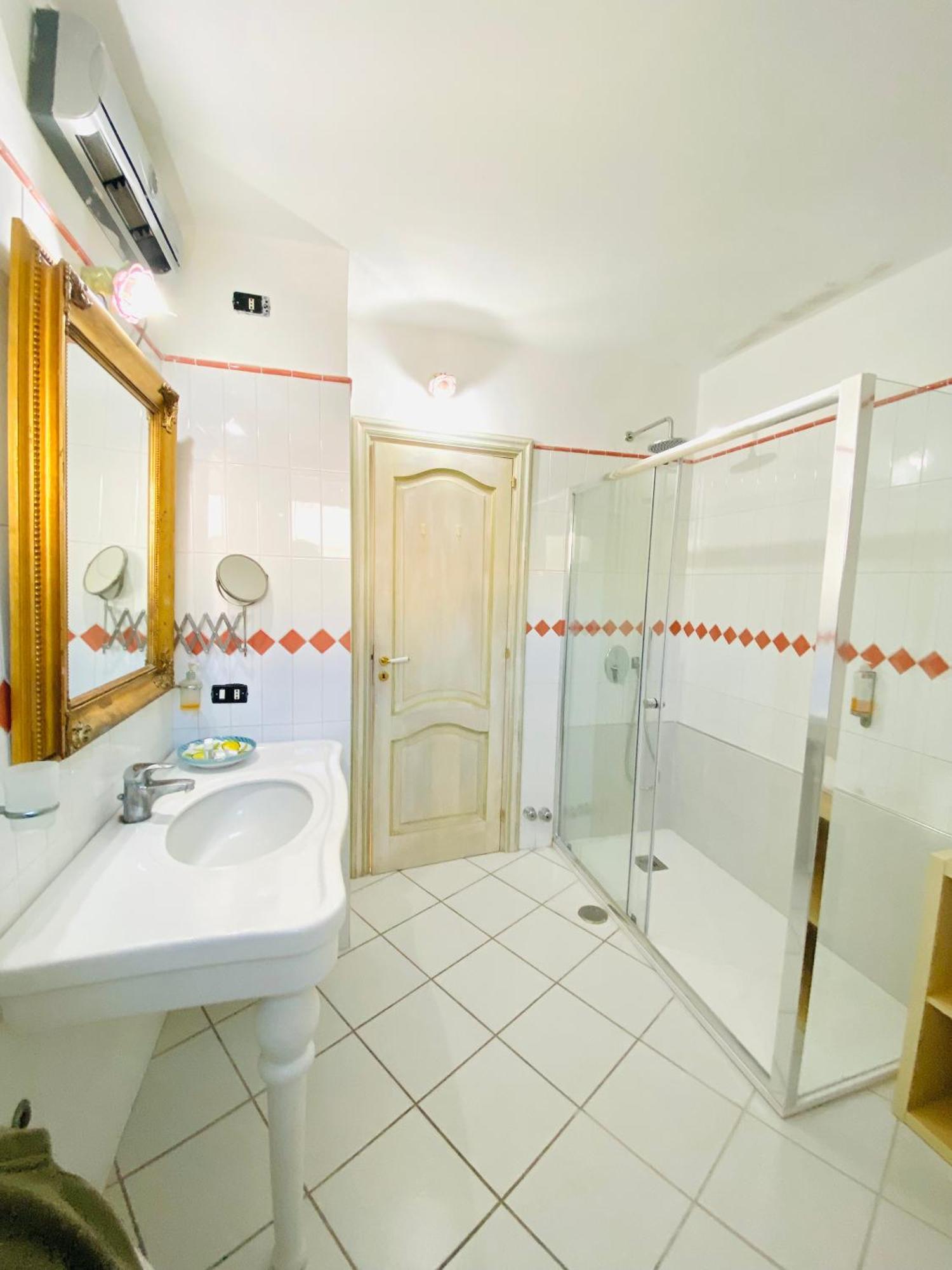 Casa Pippo 2 Villa อนากาปรี ภายนอก รูปภาพ